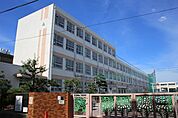 小学校「名古屋市立大野木小学校まで689m」