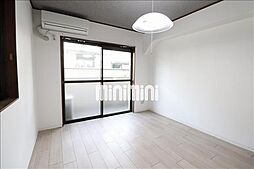 ニコル千種 2階ワンルームのリビング/ダイニング