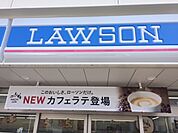 コンビニ「ローソンストア100稲葉地店まで337m」