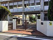 中学校「名古屋市立豊国中学校まで472m」
