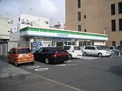 コンビニ「ファミリーマート中村竹橋町店まで263m」