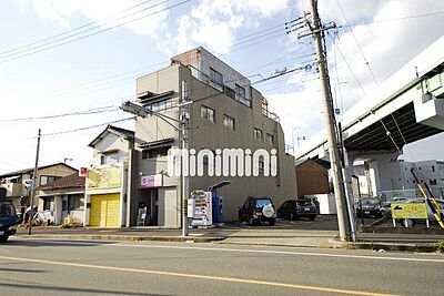 外観：黄金駅前です