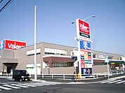 ショッピング施設「バローまで670m」