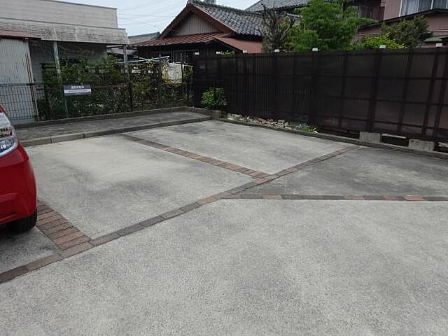 6 / 8