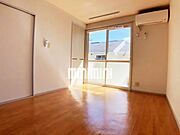 明るいお部屋です