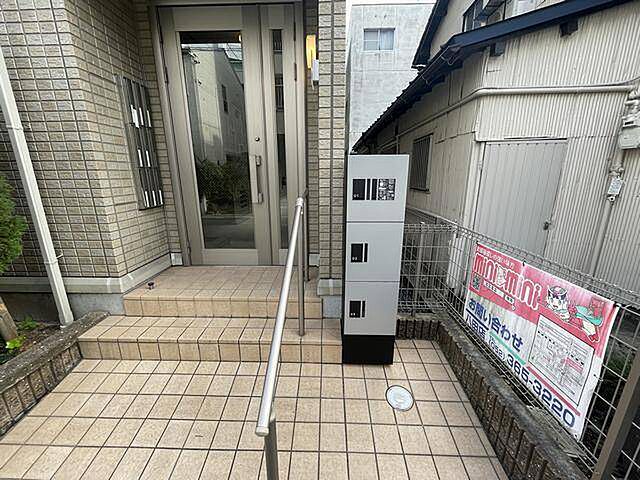 6 / 12