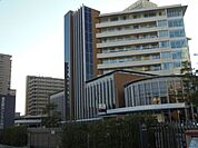 病院「名古屋セントラル病院まで1100m」