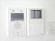ＴＶ付きモニターホンで安心です。