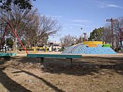 公園「日比津公園まで630m」
