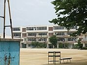 中学校「大治町立大治中学校まで1200m」