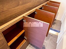 Ｓｈｏｗａ　Ｂａｓｅ