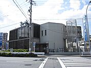 銀行「第三銀行まで250m」