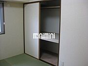 全部屋に収納があります。