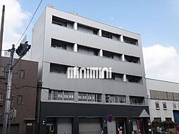 4 / 18