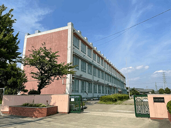 画像8:小学校「市立西前田小学校まで340m」
