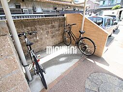6 / 10