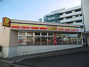 その他「デイリーヤマザキまで200m」