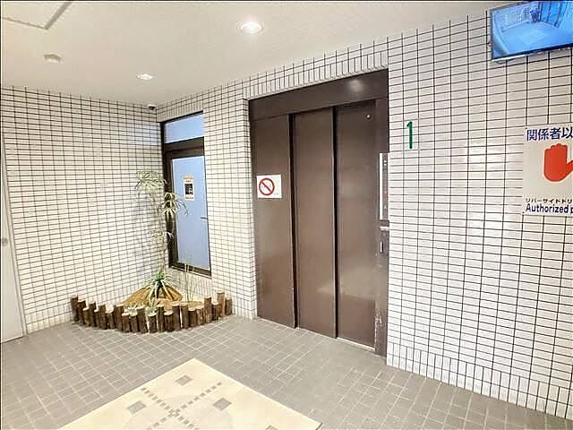 エントランス