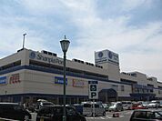 ショッピング施設「シャンピアポートまで890m」