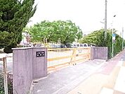 小学校「市立小幡小学校まで280m」