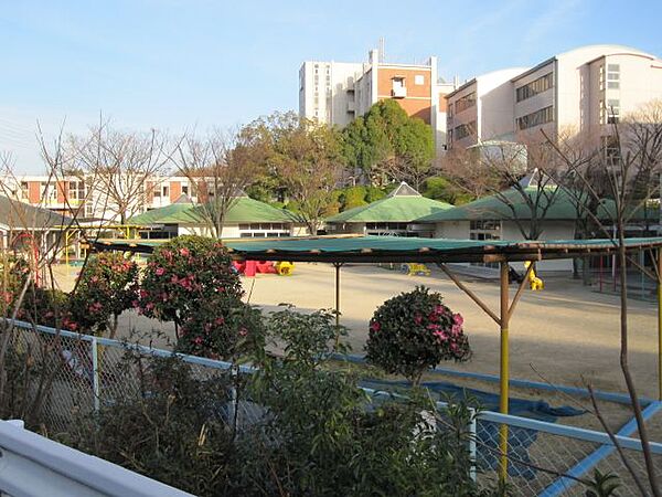 画像30:幼稚園、保育園「名古屋短期大学付属幼稚園まで550m」