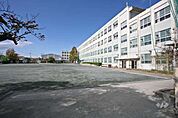 小学校「名古屋市立野並小学校まで465m」