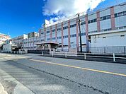 小学校「名古屋市立星崎小学校まで576m」