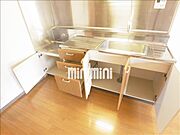 キッチン下収納は引き出しもあって使いやすいです