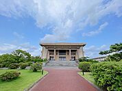 大学「愛知学院大学まで2000m」