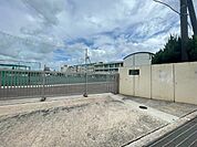 中学校「名古屋市立植田中学校まで732m」