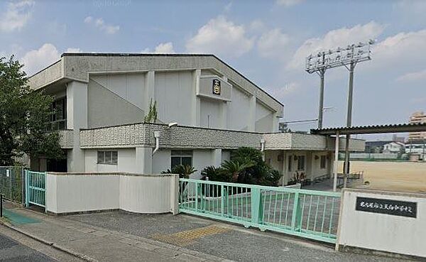 画像19:中学校「名古屋市立天白中学校まで713m」