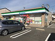 コンビニ「ファミリーマートまで460m」