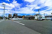 コンビニ「セブンイレブン一宮平和1丁目店まで872m」