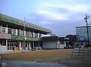 幼稚園、保育園「西成保育園まで840m」