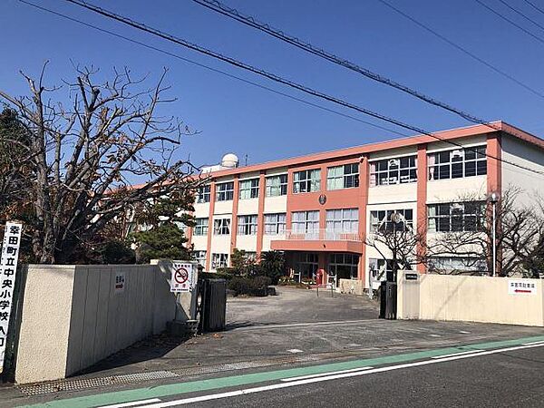 周辺：小学校「幸田町立中央小学校まで1527m」