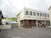 幼稚園、保育園「福岡保育園まで690m」