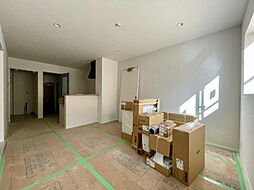 ミルキーウェイ 102 1階1LDKのリビング/ダイニング