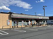 コンビニ「セブンイレブンまで360m」