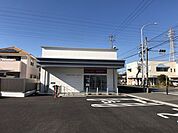 銀行「西尾信用金庫まで870m」