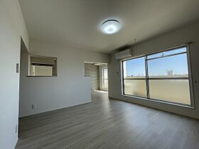 シャイン八番館  ｜ 愛知県岡崎市大和町字塗御堂（賃貸マンション1LDK・4階・69.89㎡） その4