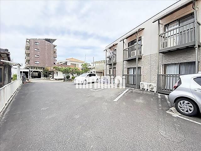 10 / 16