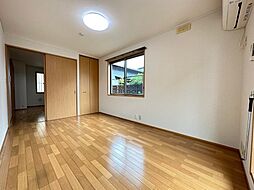 ドエル柳生　II 1階2DKのリビング/ダイニング