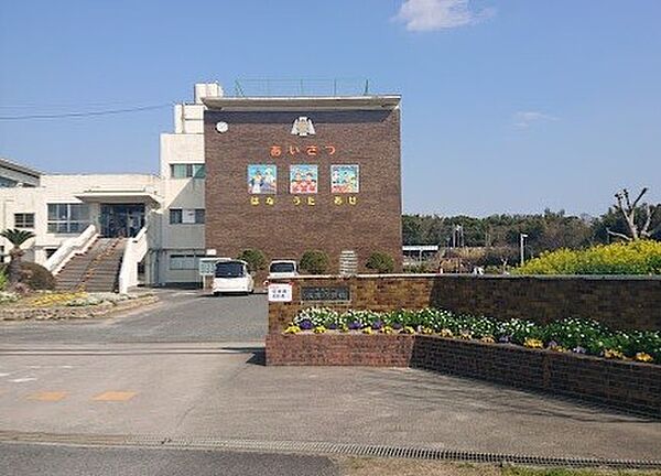 画像23:小学校「武豊町立衣浦小学校まで1312m」