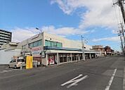 スーパー「ISHIHARA成岩店まで911m」