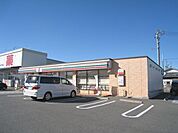 コンビニ「セブンイレブンまで290m」