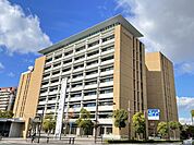 役所「刈谷市役所まで724m」