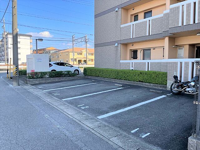 5 / 6