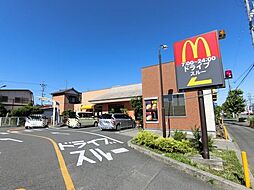 飲食店「マクドナルドまで300m」
