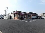 コンビニ「セブンイレブンまで340m」