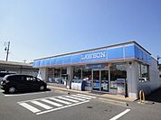 コンビニ「ローソンまで520m」